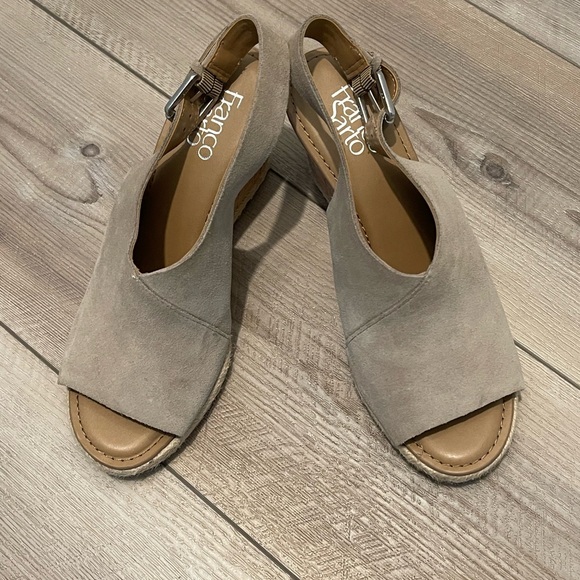 Wedge heels by Fanco Sarto - Picture 3 of 7